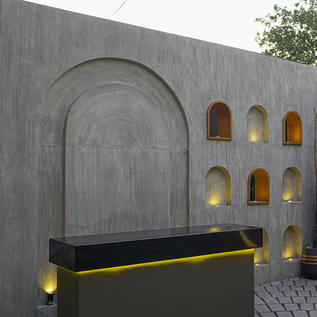 Custom image alt text